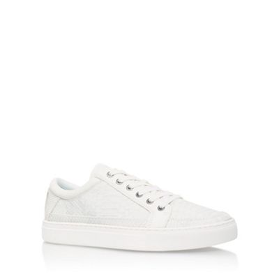 White 'Phoenix' flat lace up sneakers